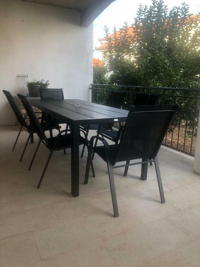 Apartman Dukic Okrug Gornji Exterior photo